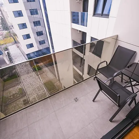 Apartment Charm *