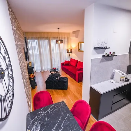 Charm 巴尼西卢卡