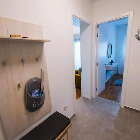 Charm 公寓 巴尼西卢卡